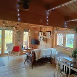 Luxury Log With Wood Fired Hot Tub Chalet Moville