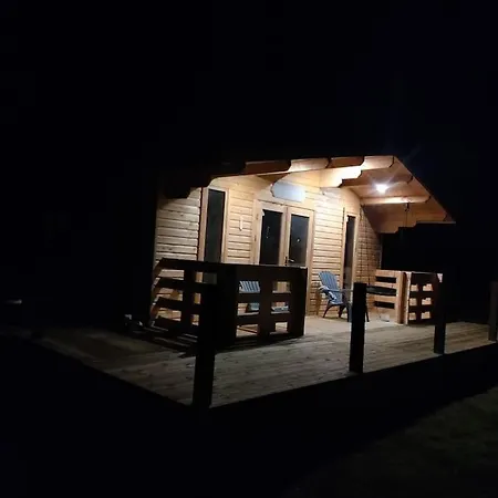 Luxury Log With Wood Fired Hot Tub Moville