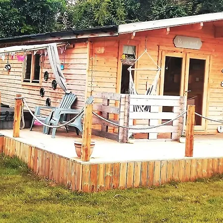 Chalet Luxury Log With Wood Fired Hot Tub *