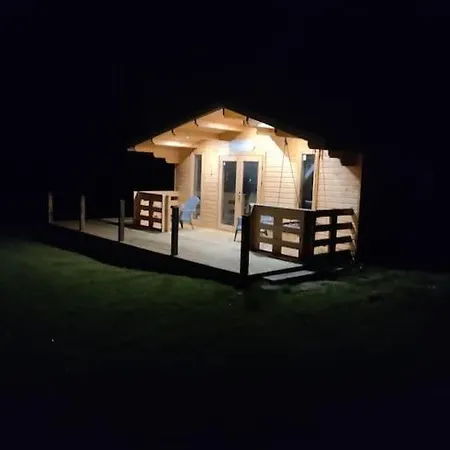 Chalet Luxury Log With Wood Fired Hot Tub *
