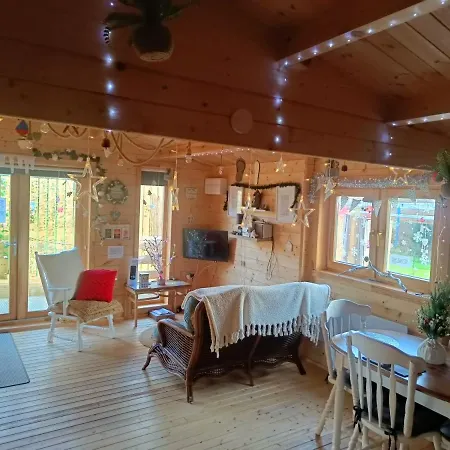Luxury Log With Wood Fired Hot Tub Chalet Moville