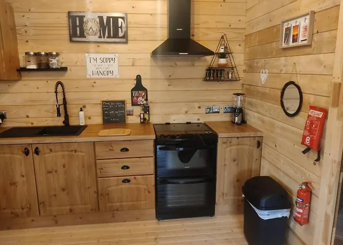 Luxury Log With Wood Fired Hot Tub Шале *