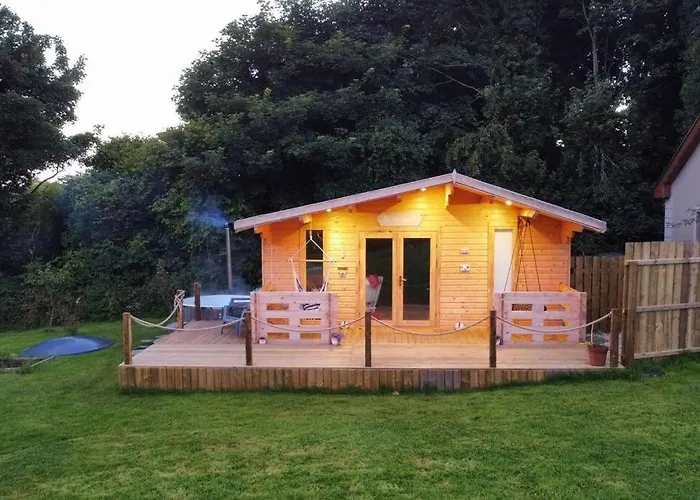 Luxury Log With Wood Fired Hot Tub Шале *