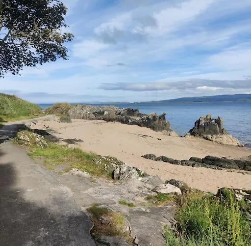 Luxury Log With Wood Fired Hot Tub Шале Мовилл