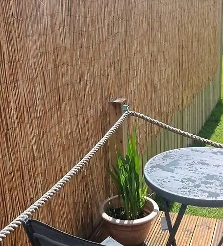 Шале Luxury Log With Wood Fired Hot Tub Мовилл