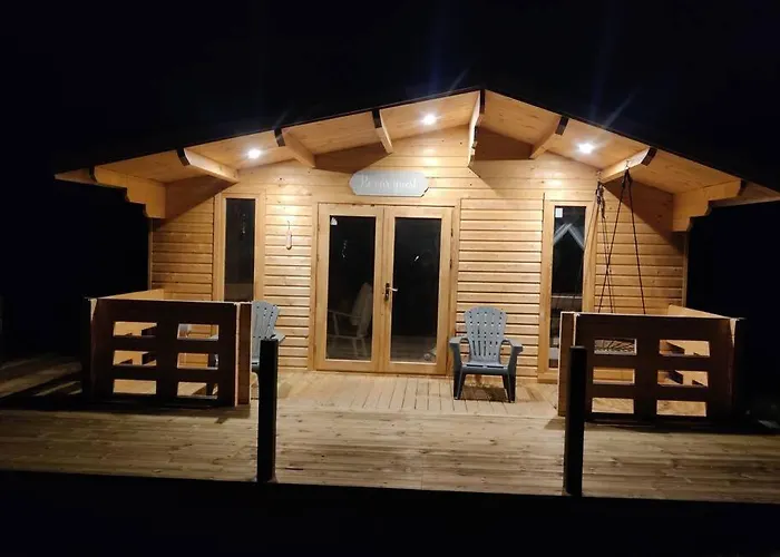 Luxury Log With Wood Fired Hot Tub Шале