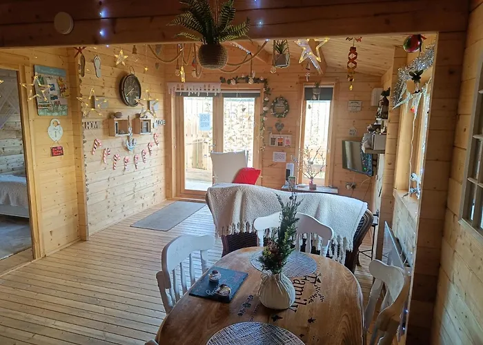 Luxury Log With Wood Fired Hot Tub Шале